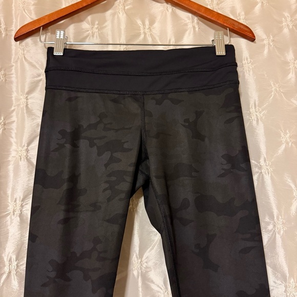 Lululemon Run: Inspire Crop II Leggings All Luxtreme Savasana Camo New Black - Picture 6 of 15